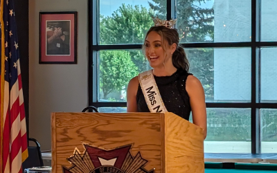 Miss North Dakota Speaks to the Club